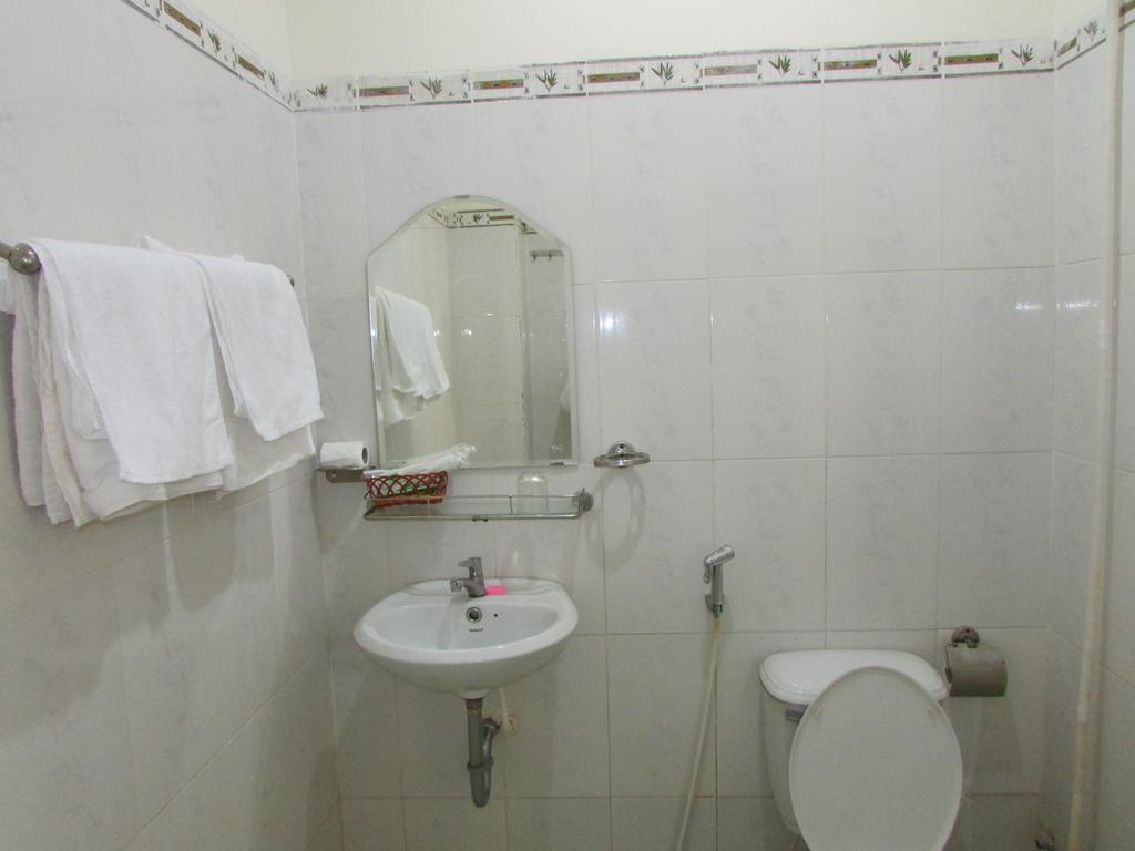 Hung Thinh Hotel クイニョン エクステリア 写真