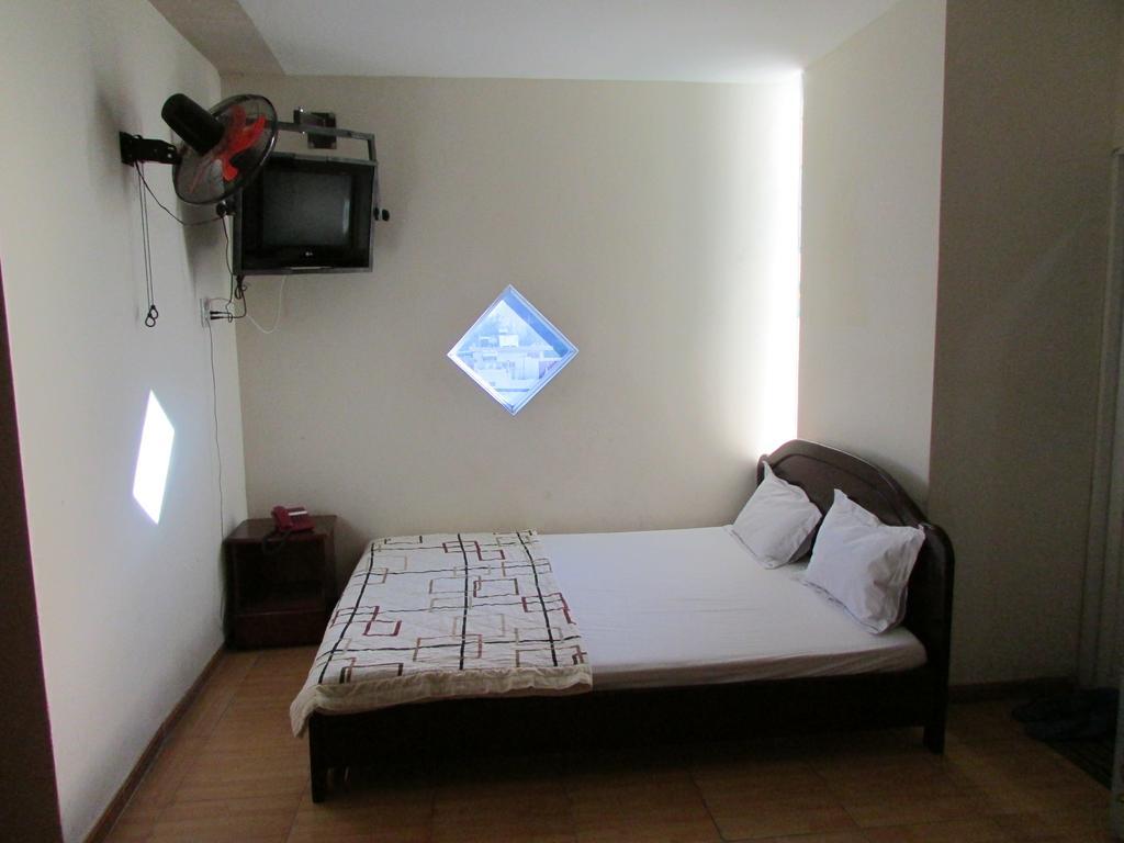 Hung Thinh Hotel クイニョン エクステリア 写真